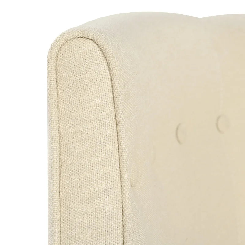 Poltrona club barrel in poliestere grigio, capitonné, profili tono su tono, gambe in betulla