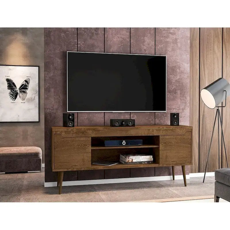 Meuble TV blanc de style moderne du milieu du siècle, console multimédia à 2 portes et 2 étagères, pieds évasés en noyer, convient jusqu’à 60 pouces