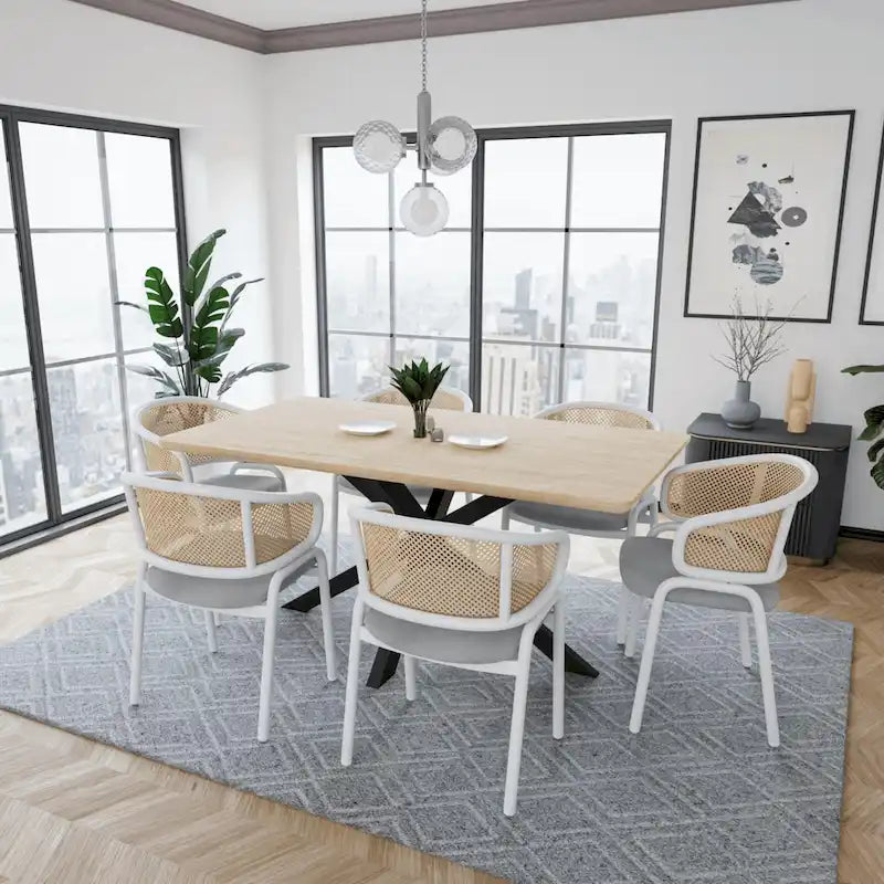 Beige Esszimmerstühle mit geschwungener Rohrgeflecht-Rückenlehne, 2er-Set, weißes Metallgestell, gepolsterte Sitzfläche