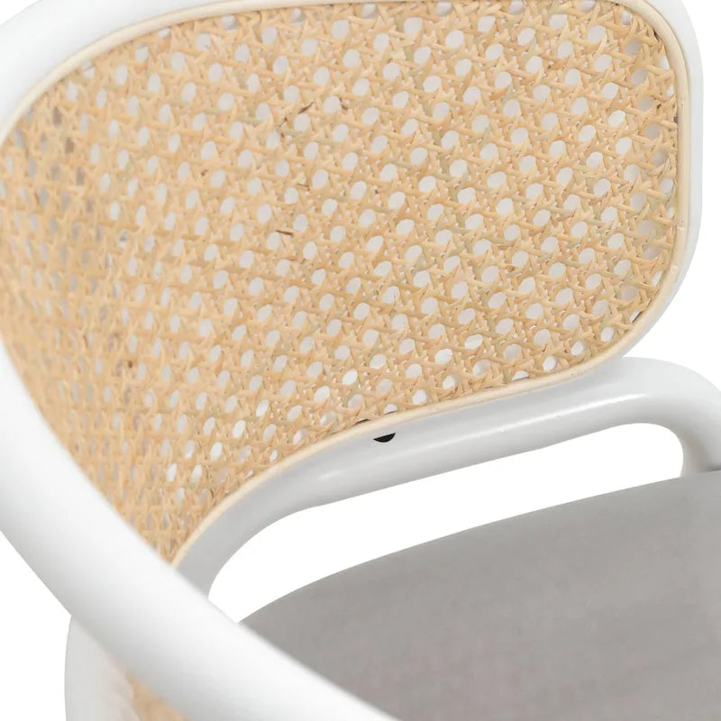 Beige Esszimmerstühle mit geschwungener Rohrgeflecht-Rückenlehne, 2er-Set, weißes Metallgestell, gepolsterte Sitzfläche