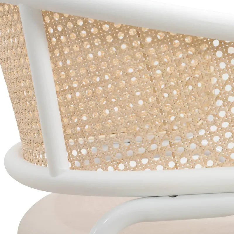 Beige Esszimmerstühle mit geschwungener Rohrgeflecht-Rückenlehne, 2er-Set, weißes Metallgestell, gepolsterte Sitzfläche