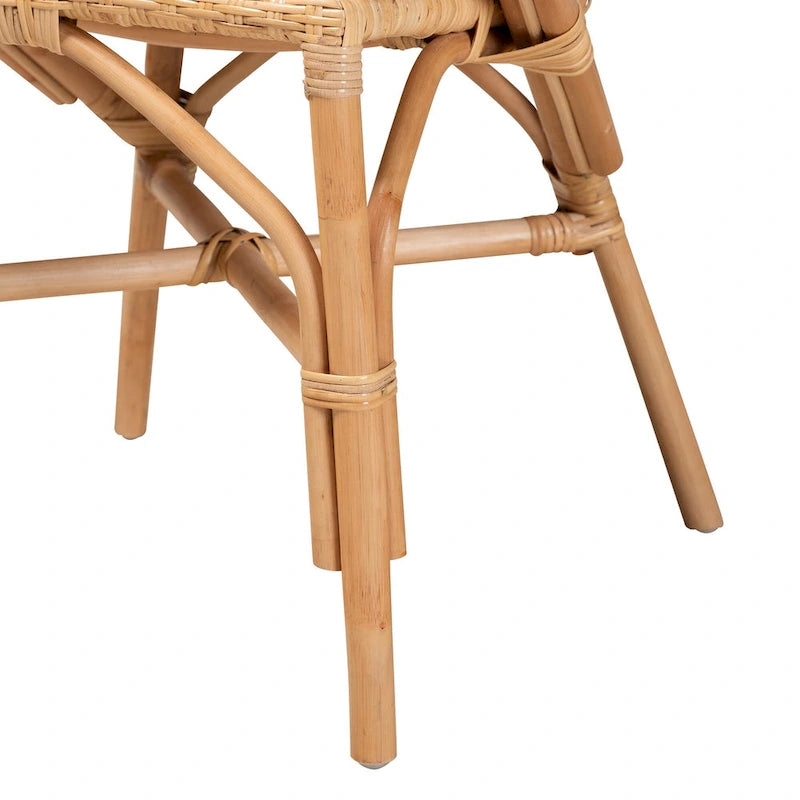 Natürlicher brauner Rattan-Esszimmerstuhl mit Armlehnen, geflochtener runder Rückenlehne und abnehmbarem Kissen, Boho-Stil